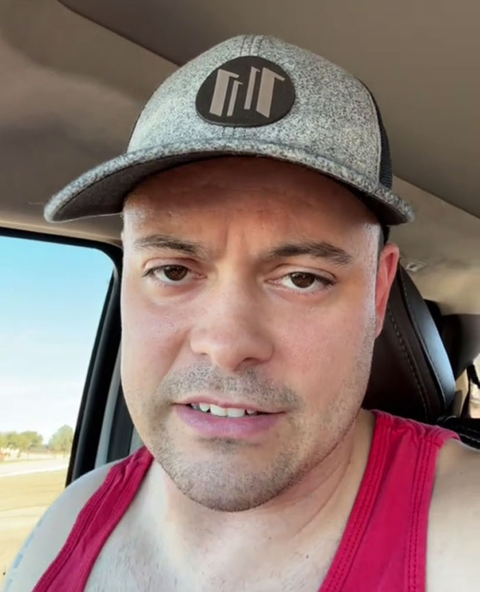 Women Online Are Thankful For This Man Educating Clueless Guys About These 4 Things Women Online Are Thankful For This Man Educating Clueless Guys About These 4 Things