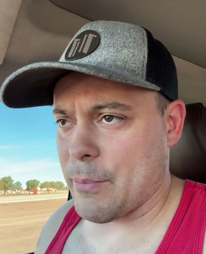 Women Online Are Thankful For This Man Educating Clueless Guys About These 4 Things Women Online Are Thankful For This Man Educating Clueless Guys About These 4 Things