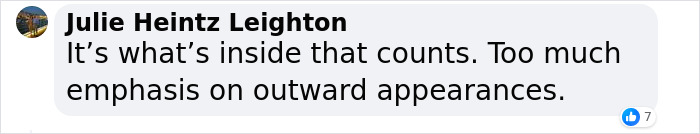 Anonymous Troll’s Viral Post Body-Shaming Pierce Brosnan's Wife Completely Backfires Anonymous Troll’s Viral Post Body-Shaming Pierce Brosnan's Wife Completely Backfires