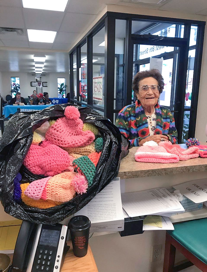 This Woman Brings A Bag Of Hats To The Shelter Every Year, Which She Knits From January To December