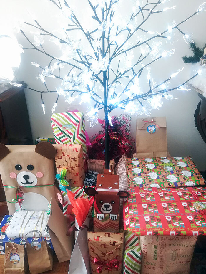 My Girlfriend Got Her Dream Job And Told Me She Was Going To Give Me The Christmas I Never Had This Year. I've Never Seen So Many Presents For Me Under The Tree