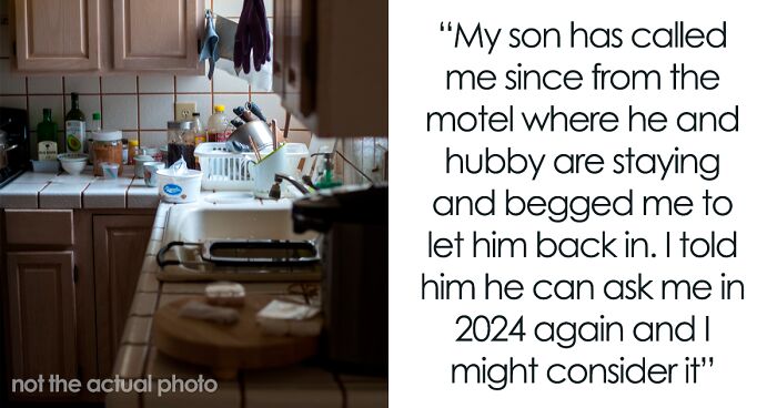 “Am I The Jerk For Throwing My Husband And My Son Out A Few Days Before Christmas?”