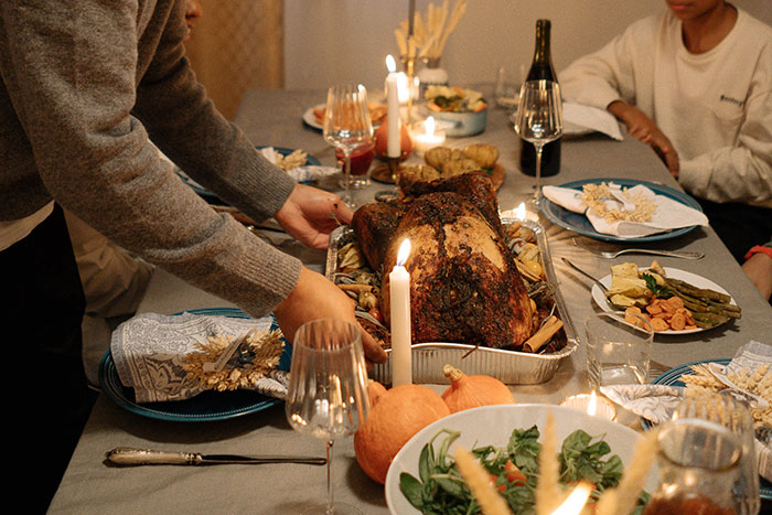Family Tired Of Hosting Ungrateful Relatives For Christmas Decide To Cancel, Drama Ensues