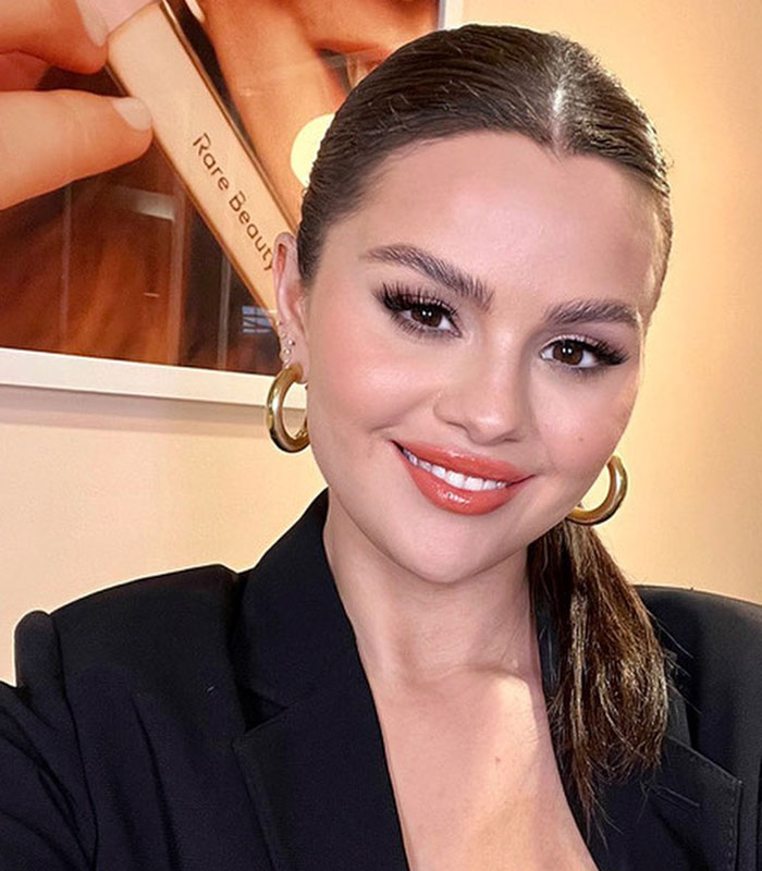 Selena Gomez Compares 2013 And 2023 Bikini Pictures In “Proud” Body Transformation Selena Gomez Compares 2013 And 2023 Bikini Pictures In “Proud” Body Transformation