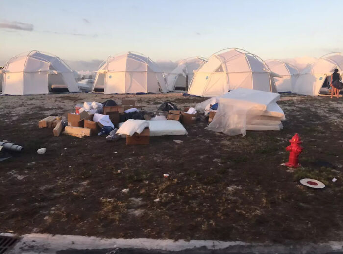 “Fyre Festival”: 30 Things That Were Massively Hyped But Turned Out To Be Huge Flops