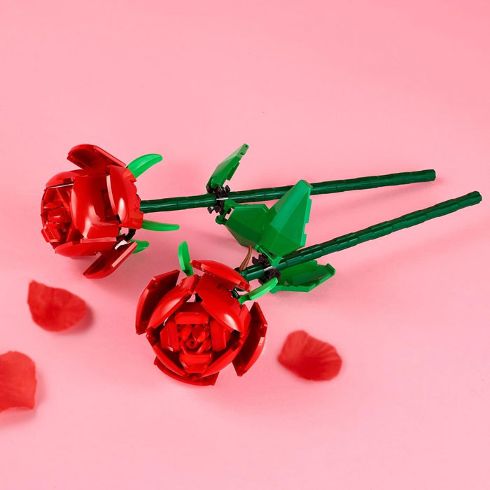 Heartfelt Is Building Together: LEGO Roses Kit Is The Perfect, Fun Way To Mark A Special Occasion