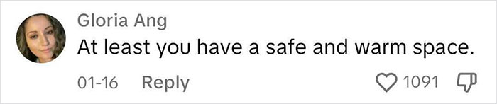 Guy Shares That He Lives In A Storage Unit, Because It's Much Cheaper Than An Apartment Guy Shares That He Lives In A Storage Unit, Because It's Much Cheaper Than An Apartment