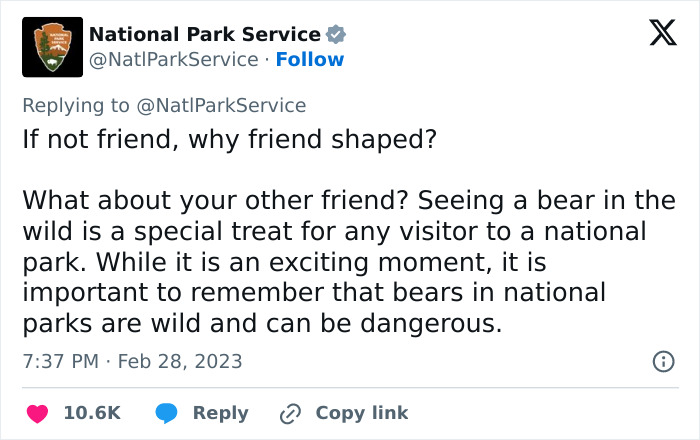 People Online Are Cracking Up At This National Park Service Sign About Safety Around Bears