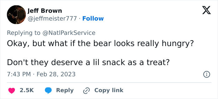 People Online Are Cracking Up At This National Park Service Sign About Safety Around Bears