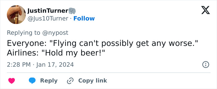 “We Tried Our Best”: Passenger Trapped In Airplane’s Toilet Receives Defeated Note From Cabin Crew “We Tried Our Best”: Passenger Trapped In Airplane’s Toilet Receives Defeated Note From Cabin Crew