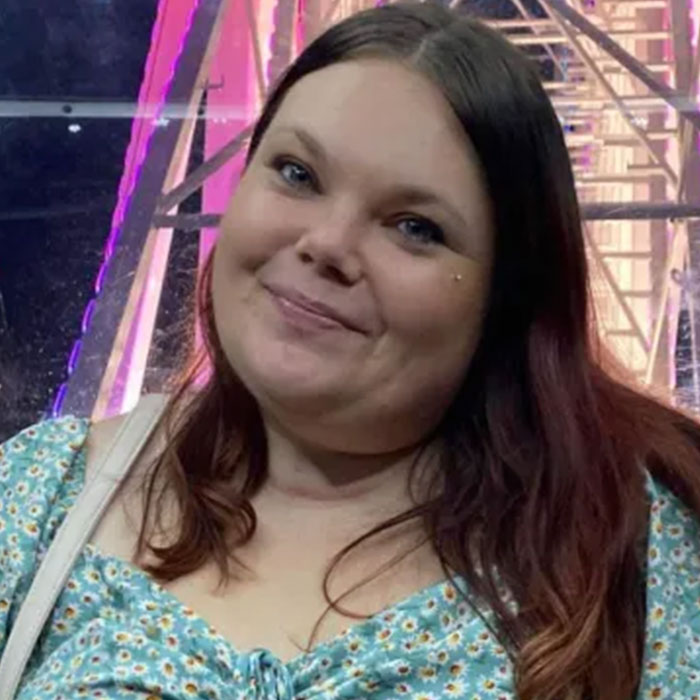 Mom Tries To Cancel Cafe That Kicked Out Crying Toddler, Faces Backlash Instead Mom Tries To Cancel Cafe That Kicked Out Crying Toddler, Faces Backlash Instead