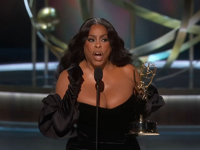 “I Want To Thank Me”: Niecy Nash-Betts Is Praised For Her Acceptance Speech After Winning An Emmy