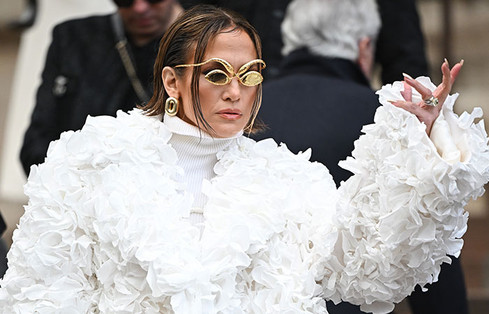 “What A Waste Of Money": Jennifer Lopez’s Striking Look At Paris Fashion Week Has People Talking