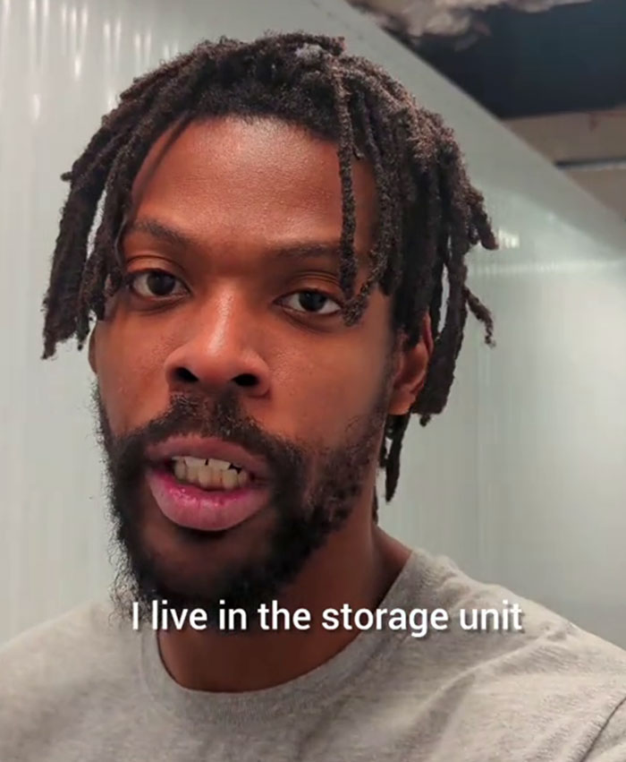 Guy Shares That He Lives In A Storage Unit, Because It's Much Cheaper Than An Apartment Guy Shares That He Lives In A Storage Unit, Because It's Much Cheaper Than An Apartment