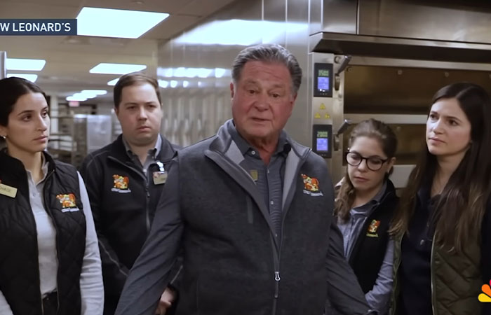 Woman Dies After Eating Cookies: Supermarket And Wholesaler Blame Each Other Woman Dies After Eating Cookies: Supermarket And Wholesaler Blame Each Other