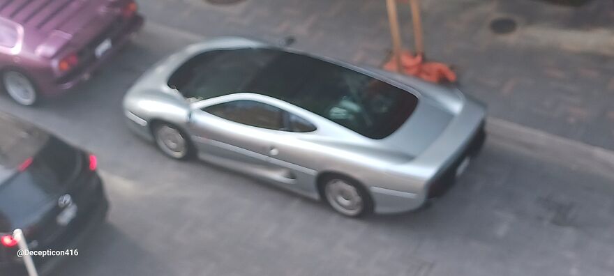 I Was So Happy To See A Jaguar Xj220 It Looks Like I Didn't Focus 😕