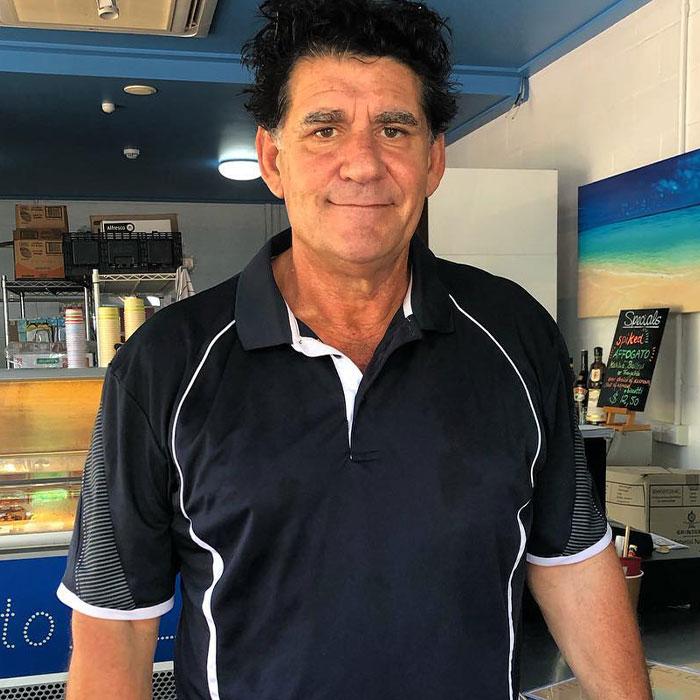 Mom Tries To Cancel Cafe That Kicked Out Crying Toddler, Faces Backlash Instead Mom Tries To Cancel Cafe That Kicked Out Crying Toddler, Faces Backlash Instead