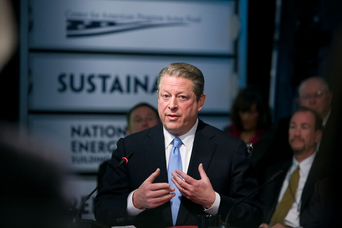 35 Random Facts That Nobody Really Asked For, But They Are Interesting To Know