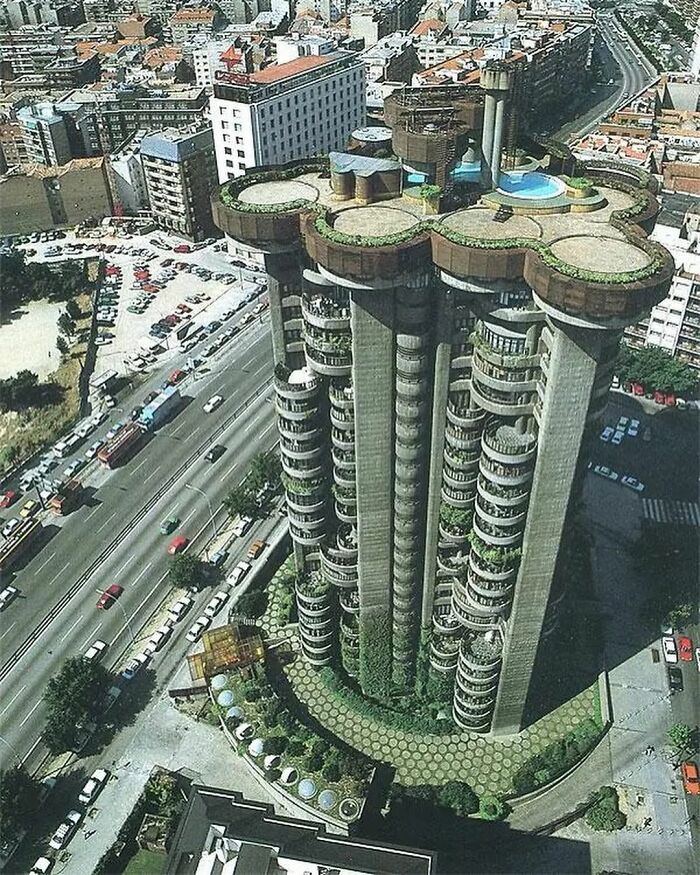 The Torres Blancas Building Designed By Francisco Javier Sáenz De Oiza, Completed In 1969