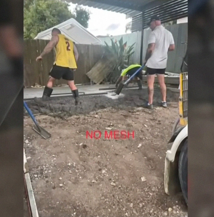 “This Is What Happens When You Don’t Pay”: Builders Film Themselves Destroying Woman’s Driveway