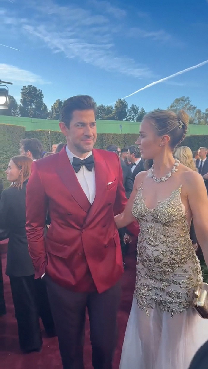 Lip Readers Worry About John Krasinski Asking For “Divorce” At Golden Globes With Emily Blunt