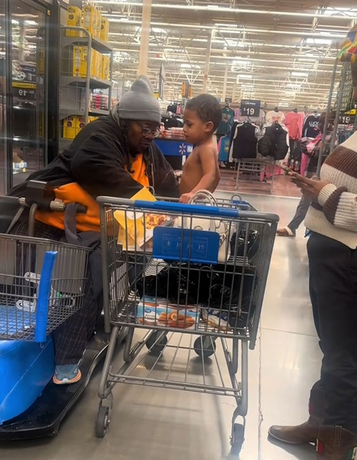 “You’re Crazy”: Shopper Brings Freezing Toddler Wearing Only A Diaper To Walmart