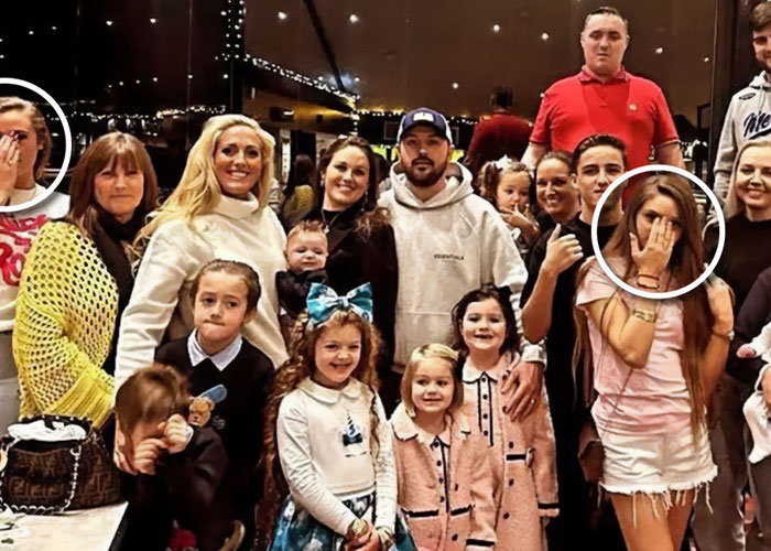 Parents Worried About “Nose Cover” Trend That Teens Are Using In Photos, Experts Reveal The Reason Parents Worried About “Nose Cover” Trend That Teens Are Using In Photos, Experts Reveal The Reason