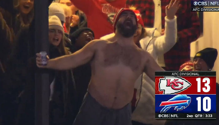 Jason Kelce Goes Shirtless To Celebrate Chiefs Touchdown, Sparking Reaction From Taylor Swift Jason Kelce Goes Shirtless To Celebrate Chiefs Touchdown, Sparking Reaction From Taylor Swift