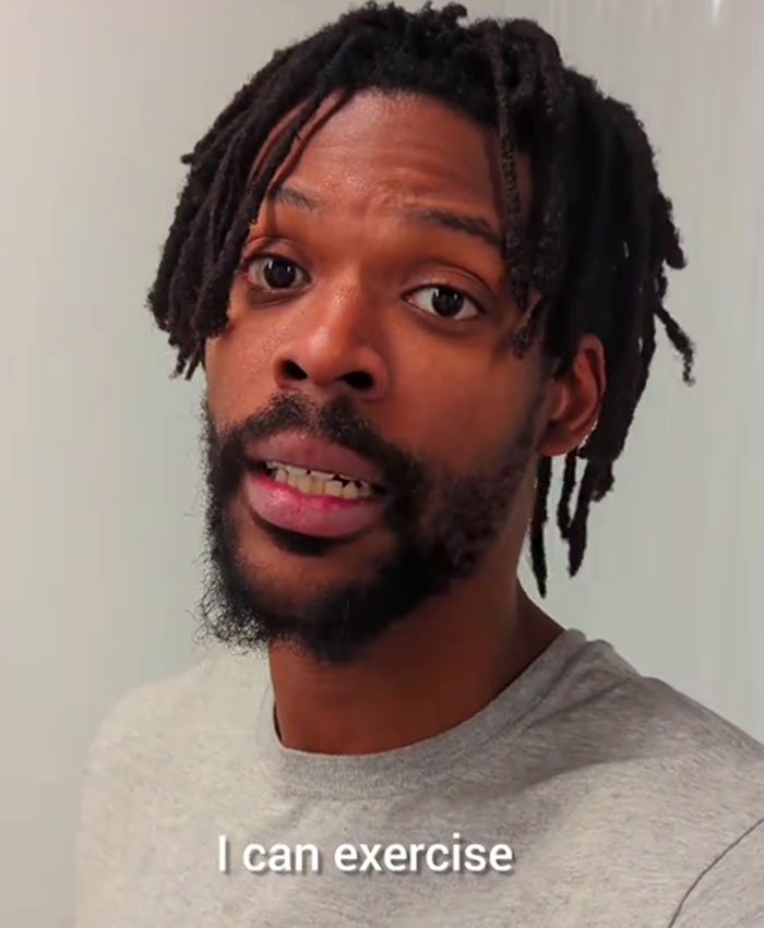 Guy Shares That He Lives In A Storage Unit, Because It's Much Cheaper Than An Apartment Guy Shares That He Lives In A Storage Unit, Because It's Much Cheaper Than An Apartment