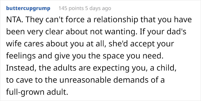 Teen Has A Meltdown During Family Christmas After Her Dad's New Wife Tries To Become Her Mom Teen Has A Meltdown During Family Christmas After Her Dad's New Wife Tries To Become Her Mom