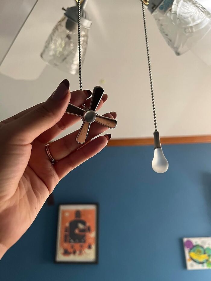 Say Bye To Those Oops-I-Did-It-Again Moments, 'Cause The Ceiling Fan Pull Chain Keeps It Clear: This One’s For Lights, That One’s For Fans