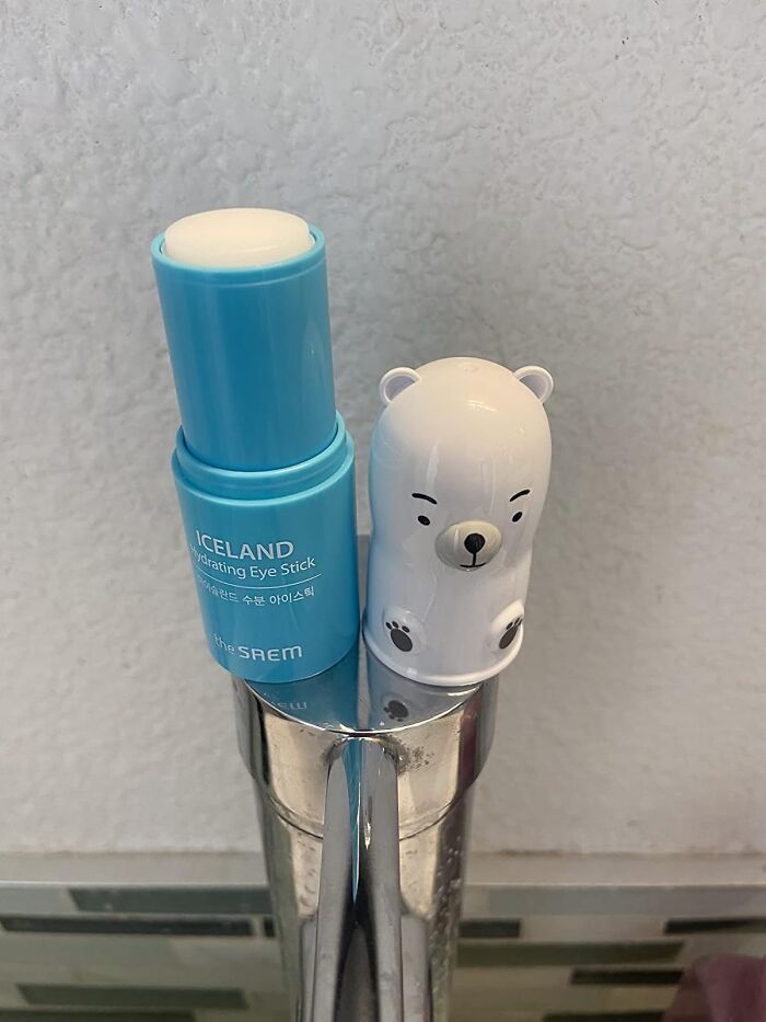 Whether It's Early Lecture Grogginess Or Date Night Prep, This The Saem Iceland Hydrating Eye Stick Sends Puffy Eyes To The Back Of The Class, So You Can Step Up Looking Fresh