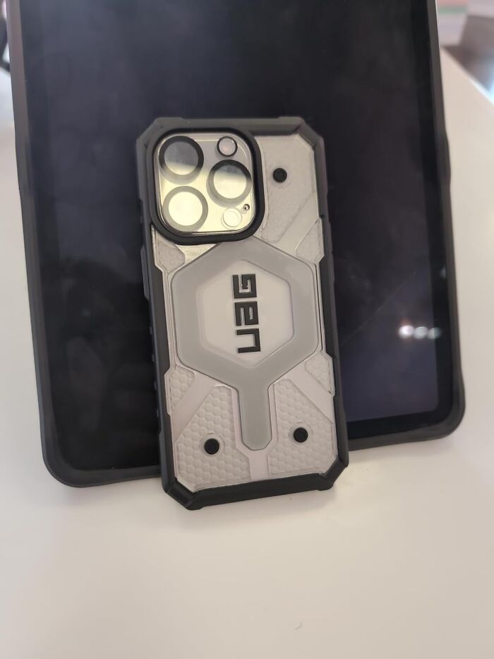 For Safety And Sci-Fi Nerds: Turn Your Phone Into A Fortress With The Urban Armor Gear Pathfinder Case — Built Tough For The Bold, Magnetically Compatible For The Modern, And Always Ready To Stand Guard Against The Unexpected Tumble.