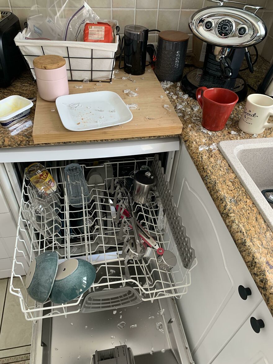 I Was Emptying Out The Dishwasher And As I Picked Up A Glass It Exploded In My Hands Anyone Know How I Can Prevent This From Happening Again?