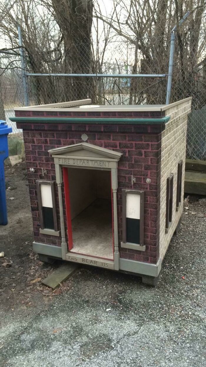 Chicago Fire Dept Engine 115 Has This Doghouse. Originally Built For Bear (R.I.P.), It Is Now Frequented By Good Boy Jax When He Hangs Around Outside