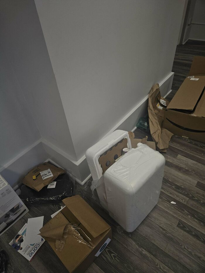 Somebody Rummaged Through Nearly All The Packages In My Apartment Mail Room On New Years Day