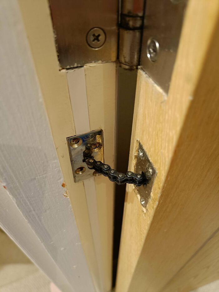 This Chain Inside My Door? It Connects The Door To The Frame And Can Easily Just Be Pulled Out Of The Door (Pic 2)