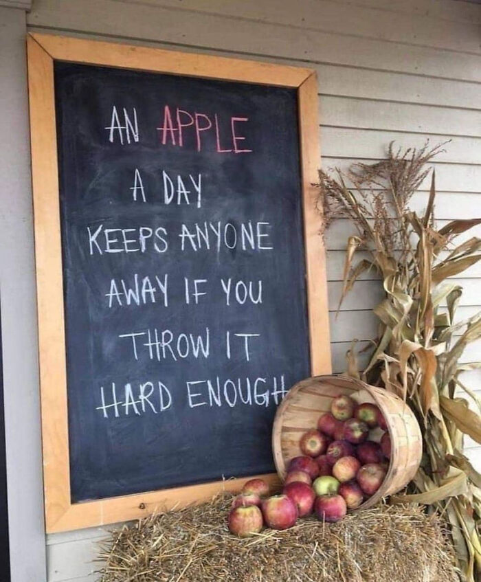 Una manzana al día mantiene a cualquiera en la lejanía si la tiras con suficiente fuerza
