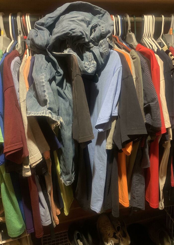 Recently Moved In With My Boyfriend Who Has A Habit Of Leaving His Clothes On The Floor, I Asked Him To Put His Jeans Away In His Closet And This Is What I Found Later