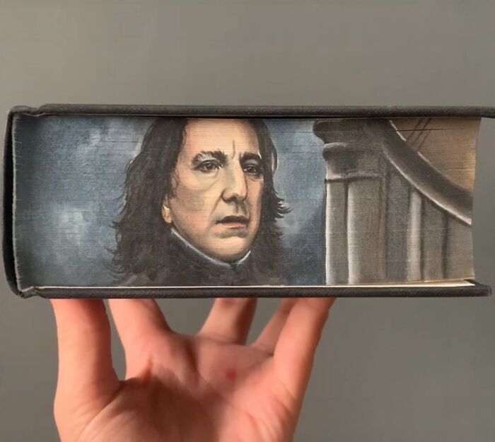 This Talented Artist Makes Beautiful Paintings On The Edges Of Books