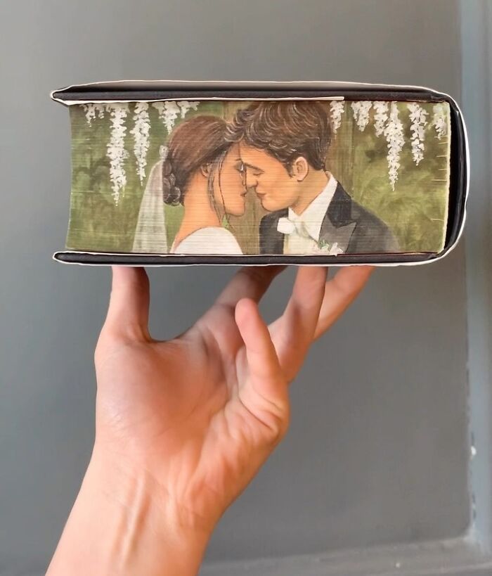 This Talented Artist Makes Beautiful Paintings On The Edges Of Books