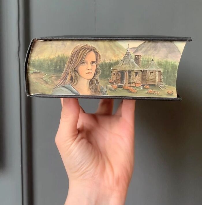 This Talented Artist Makes Beautiful Paintings On The Edges Of Books