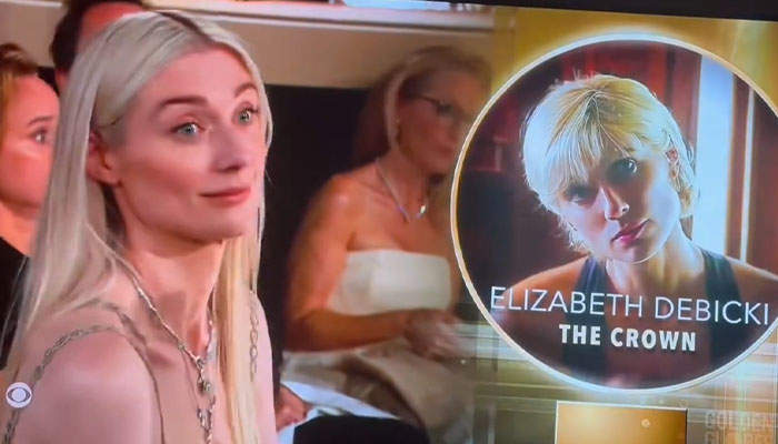 Elizabeth Debicki Getting Startled By A Glitch