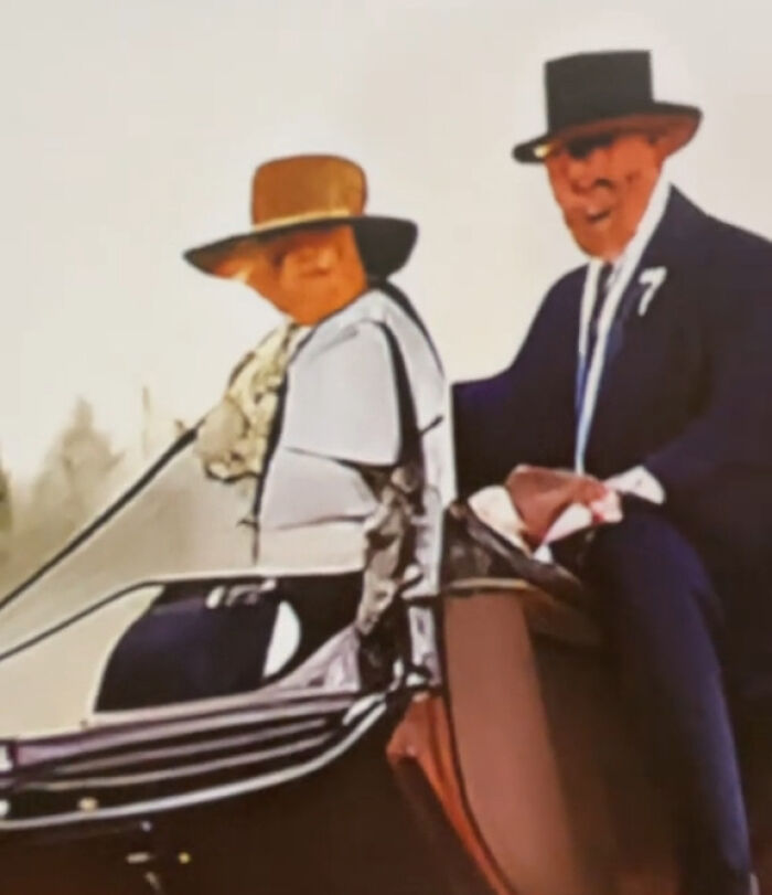 Woman Thinks She Bought A Simple Horse Calendar, Starts Noticing Odd Things Pop Up Woman Thinks She Bought A Simple Horse Calendar, Starts Noticing Odd Things Pop Up