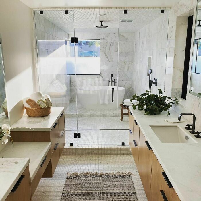 Spacious and bright walk-in shower 