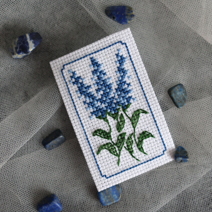 Cross Stitch Patterns: Flower Miniatures (15 Pics)