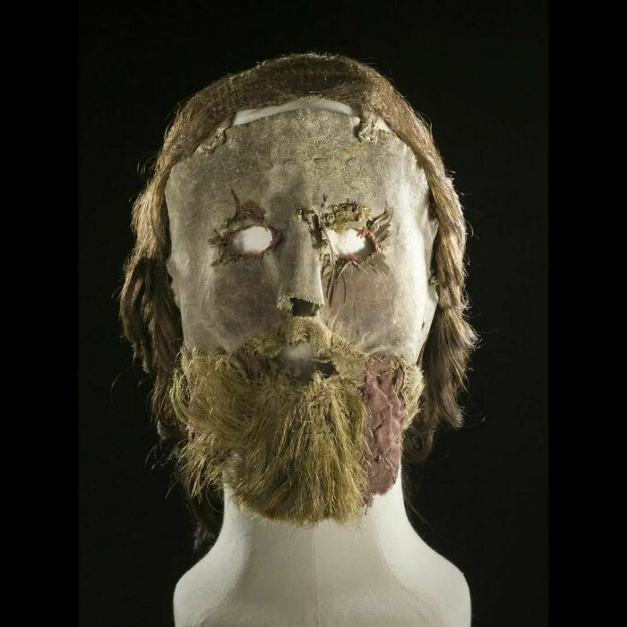 Unsettling 17th Century Mask Made From Real Human Hair, Leather Skin, Feathers And False Teeth. It Was Worn As A Disguise By The Outlaw Preacher Alexander Peden (1626-1686), A Popular Scottish Covenanter In Hiding For His Treasonous Views That Rejected King Charles I As The Spiritual Head Of The Church In Scotland
