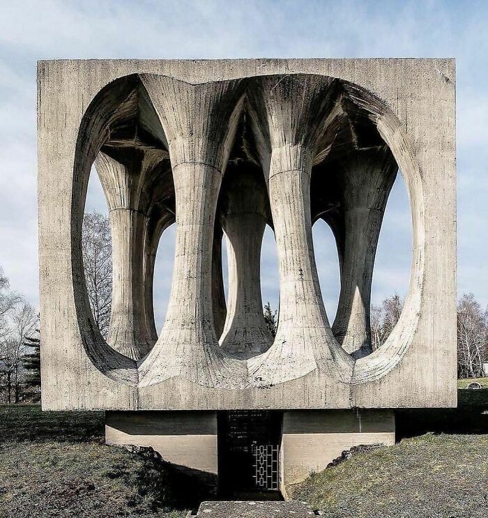 Brutalist-Architecture-Pictures
