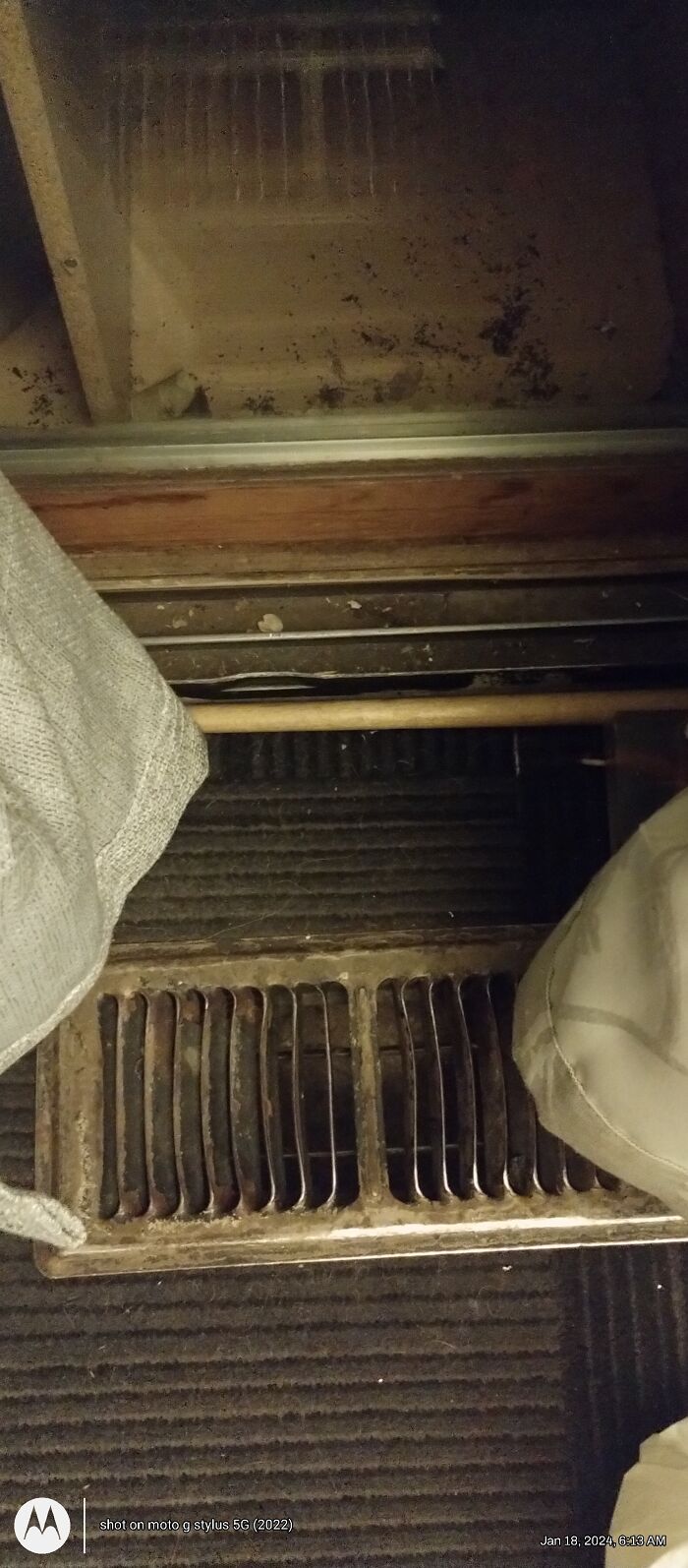 Heater Vents Next To Windows &/Or Doors! Like Wtf?! Shameful Waste Of Heating/Cooling Energy