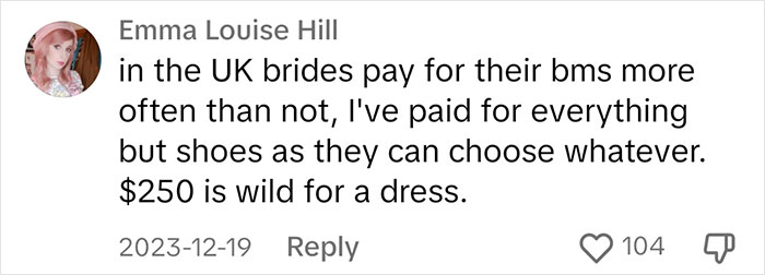 Bride Wants Her Bridesmaids To Pay $250 For Their Dresses But They Refuse, Drama Ensues Bride Wants Her Bridesmaids To Pay $250 For Their Dresses But They Refuse, Drama Ensues